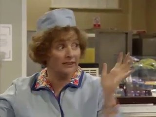 Dinnerladies S1/E2 Victoria Wood Celia Imrie Simon Williams Maxine Peake