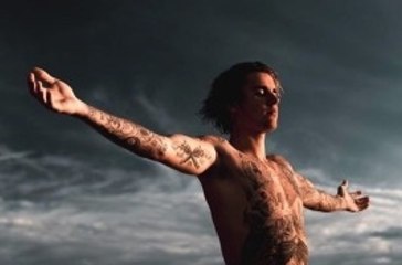 Justin Bieber Leads Worship at LA Church
