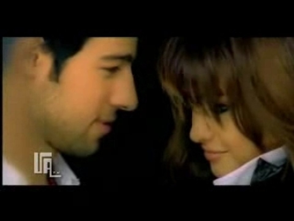 Sandra B - blad el Ghorba (only Klick Arabic people )