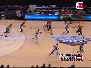 Steve Nash finds Shawn Marion with the lob