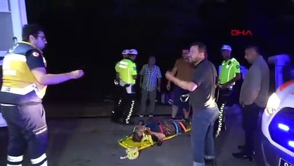 TEM’de hafif ticari araç takla attı: 6 yaralı