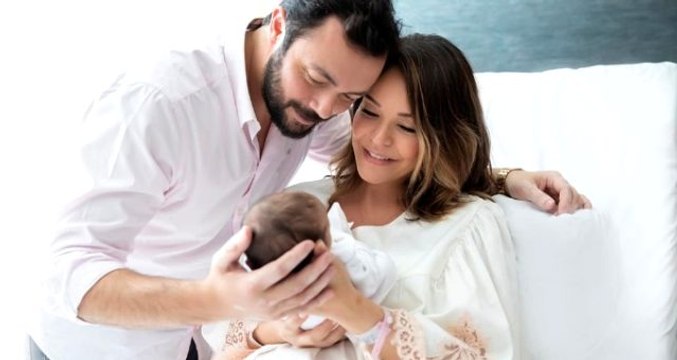 Bengü bebeğinin doğum anının videosunu paylaştı
