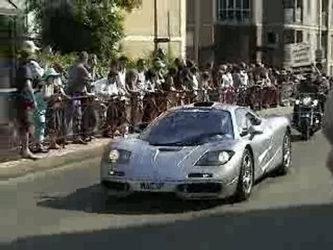 McLaren F1 à la parade des 24h du Mans 2005