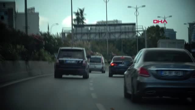 Makas atarak ilerleyen trafik magandası kamerada....