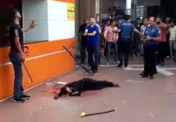 Cinayete müdahalede ihmalleri bulunan polisler açığa alındı