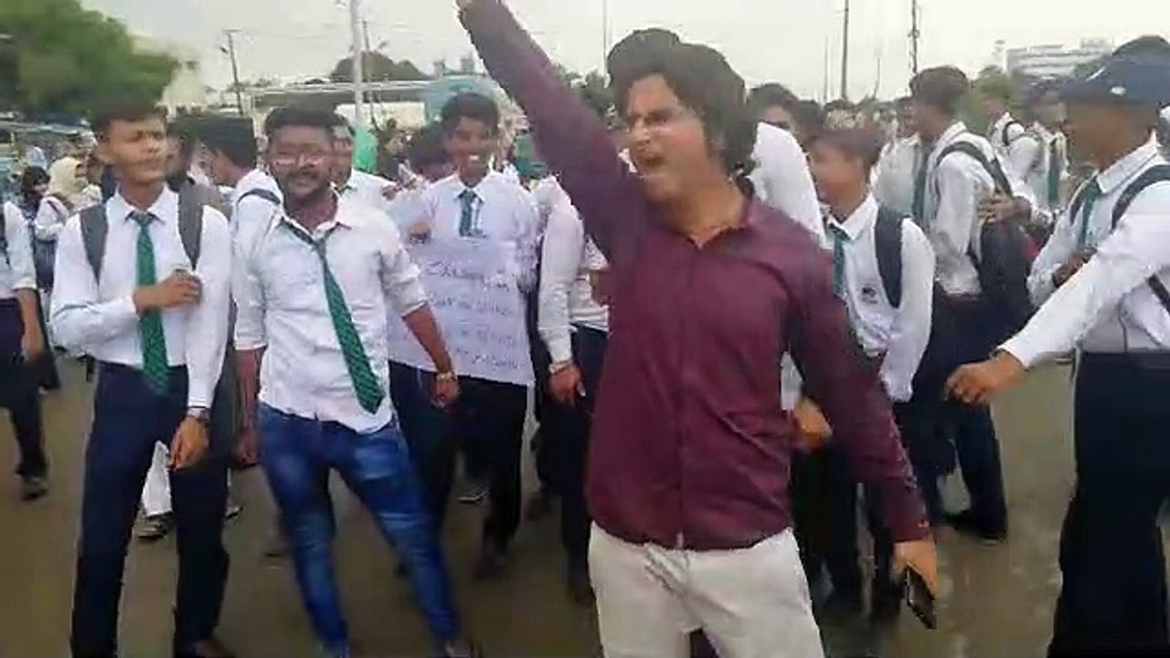 Kashmir Solidarity Day Rally at Pak Askari Educ...