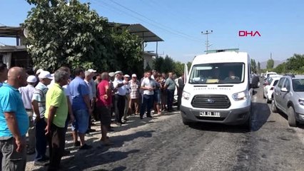 Muğla kazada ölen 3 kişilik aileden anne ve kızı toprağa verildi