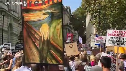 Gran Bretagna: in piazza contro il "golpe" di Boris Johnson