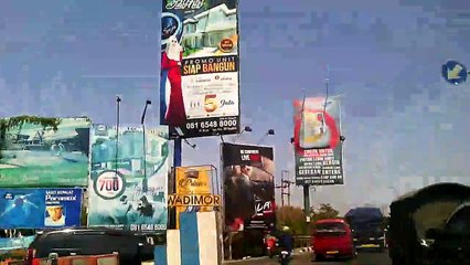 A  street road tour travel