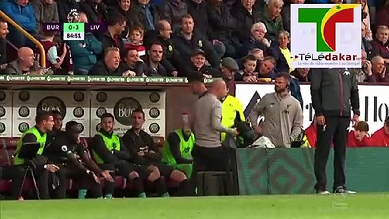 Vidéo - Sadio Mané faché crie  sur Klopp :" Pourquoi Salah ne lui fait pas la passe..."