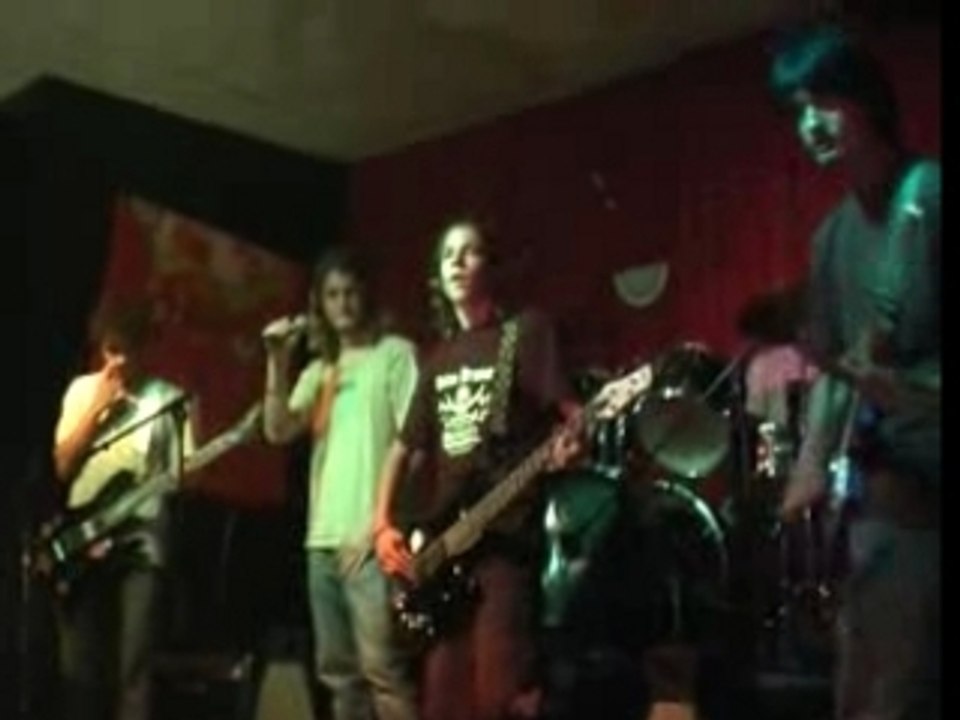 Paper job territorial pissing (Nirvana)