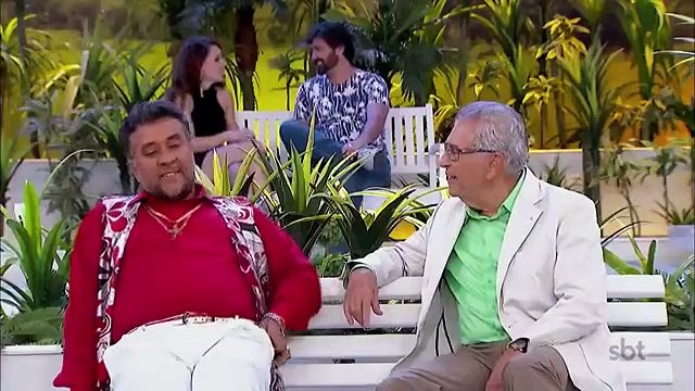 Gogó relembra causos da nega Juju A Praça é Nossa (261017)_360p