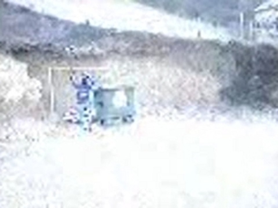 Moi ki tir dan poubelle