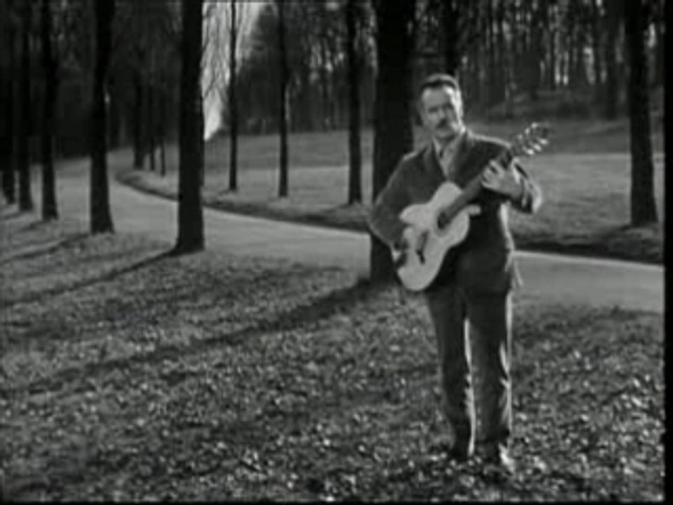 Georges_Brassens_-_Les_Copains_d_abord