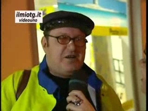 Intervista al postino Bruce Ketta di Zelig