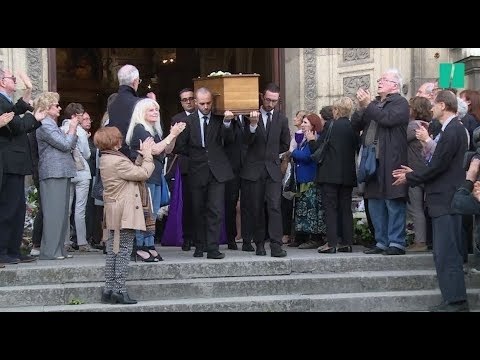 Aux obsèques de Jean Piat, les célébrités du théâtre et du cinéma lui rendent hommage