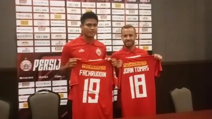 Persija Jakarta Perkenalkan Fachruddin Aryanto dan Joan Tomas