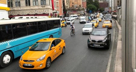 İmamoğlu onayladı, taksilerde zamlı tarife bu gece başlıyor