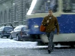 The Bourne Identity (Theatrical Trailer #1)