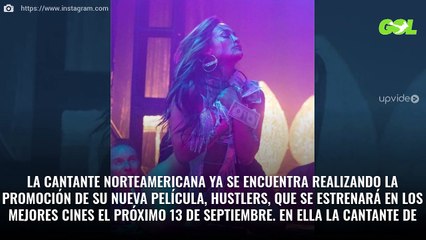 La foto de Jennifer López fumando y bebiendo en bikini que lo peta en horas