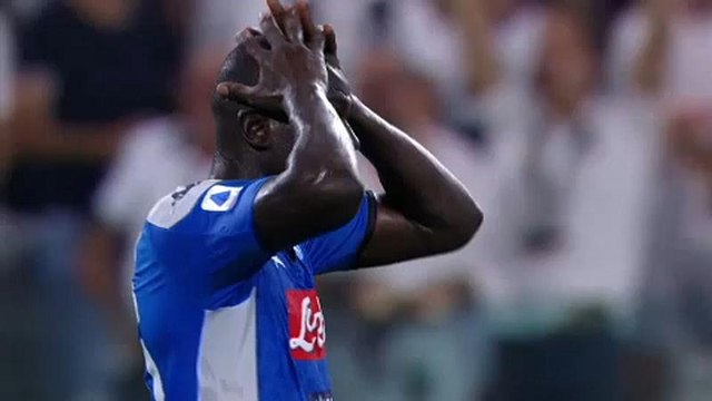 Juventus derrota Nápoles por 4-3