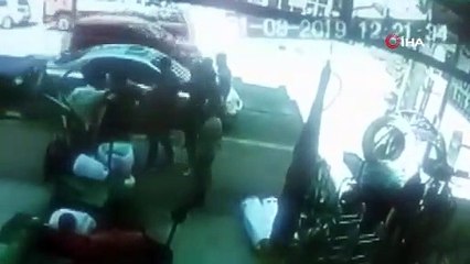 Baba ve oğlu kavgada bıçaklandı