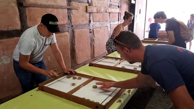 Tout jeu, tout flamm's : des jeux en bois et des tartes flambées