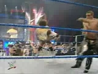 Raw Dominates Smackdown In A War At Smackdown