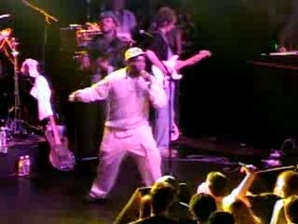 Barrington Levy - Black Roses