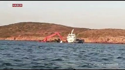 Bozcaada açıklarındaki gemi su almaya başladı