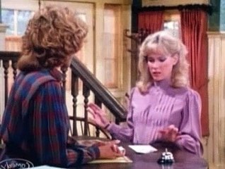 Newhart S02E09 TheLooksOfLove