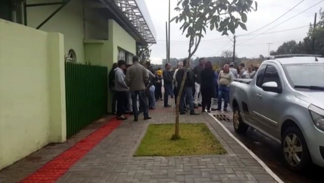 Emoção marca despedida a João Valtrich, vítima de acidente na 277