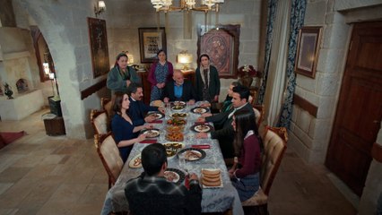 Kendini soğutmaya çalışan Mavi! - Aşk ve Mavi 16.Bölüm