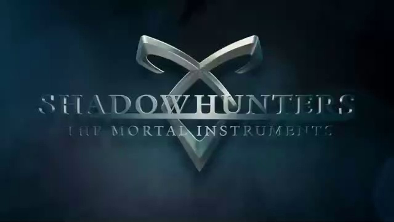 Shadowhunters Behind The Scenes: 3x19 Sizzy Superman Scene - SUB ITA