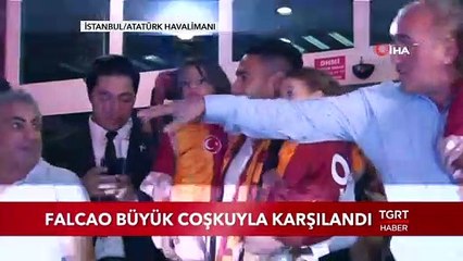 Falcao Büyük Çoşkuyla Karşılandı