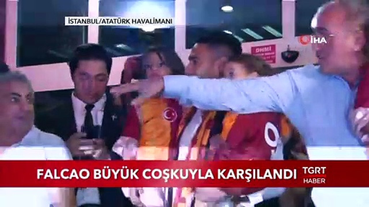 Falcao Büyük Çoşkuyla Karşılandı