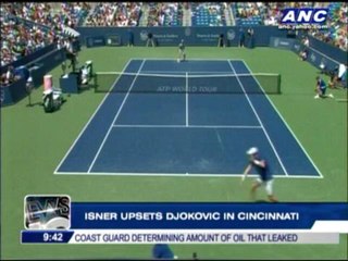 Isner upsets Djokovic in Cincinnati