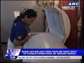 MNLF men torturing hostages?