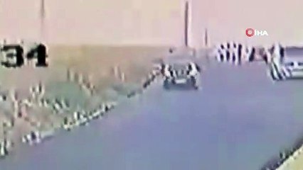 Avcılar'da feci kaza kamerada...Alkollü genç 15 yaşındaki kuzenine çarparak ölümüne neden oldu