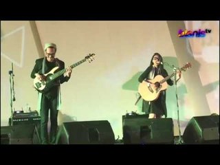 Endah dan Rhesa Tutup Bisnis Indonesia Communication Forum