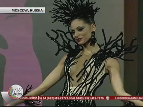 Ariella Arida shows off gold Filipiniana gown