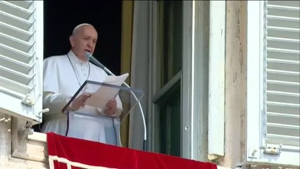 El papa Francisco se queda encerrado durante 25 minutos en un ascensor