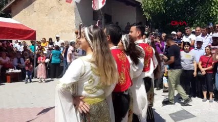Adana pozantı'da bal ve çilek festivali coşkusu yaşandı
