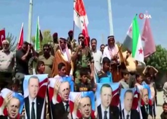Suriyelilerden Afrin'de Türkiye'ye teşekkür gösterisi