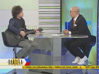 'Naked Eyes' vocalist sings 80's hits