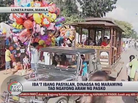 PInoys celebrate Christmas in Luneta