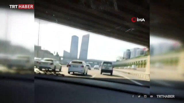 TEM Otoyolu’nda lüks otomobillerin makas yarışı kamerada