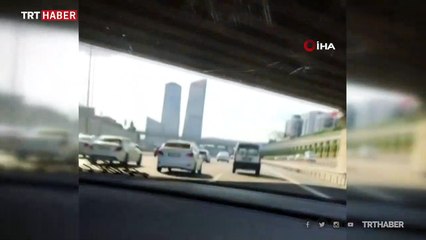 TEM Otoyolu’nda lüks otomobillerin makas yarışı kamerada