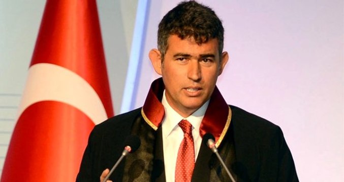 TBB Başkanı Feyzioğlu: Barolar Birliği siyasi partilerin muhalifi değildir, sadece cumhuriyetin tarafındadır