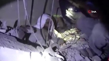 - Yemen'deki Hapishaneye Hava Saldırısında Ölü Sayısı 100 Oldu